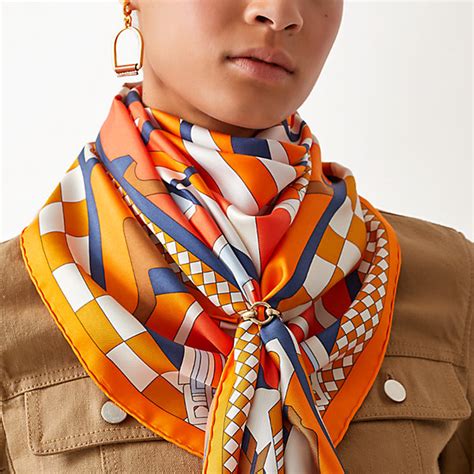 how to wrap hermes scarf on bag|hermès scarf how to wear.